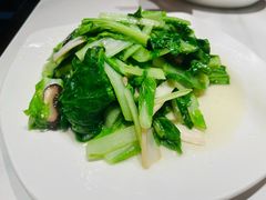 草菇奶白菜-清真·卡德尔大叔新疆主题餐厅(龙汇路店)