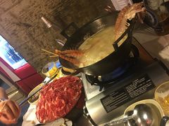 -鲜入围煮花胶鸡海鲜火锅