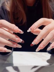 -丽心自助美甲美睫