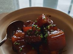 石锅红烧肉-上海和平饭店龙凤厅 Dragon Phoenix