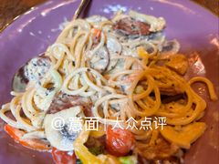 -SISTERS BAR RESTAURANT川意酒馆(嘉善老市H楼店)