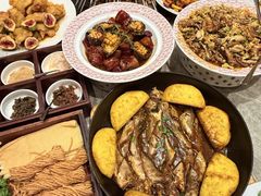 -五谷丰登农家院·地道胶东菜·海鲜烧烤(威海店)