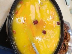 -休记光头香辣蟹干锅(绵竹店)