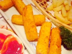 -新大咀港式茶餐厅(宝山万达店)