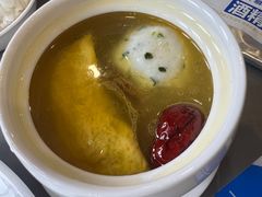 草鸡汤菌菇煨手工鱼丸-苏城小院·园林精致苏州菜(斜塘老街店)