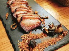 烤脆皮（土）猪肉-中8楼风尚云南菜(颐堤港店)