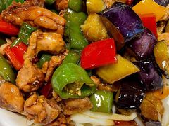 茄子肉丁小公鸡双拼拌面-文三里屯面馆(三里屯店)
