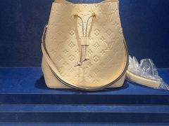 -聚云奢二手奢侈品黄金手表包包回收·中古店(中福城店)