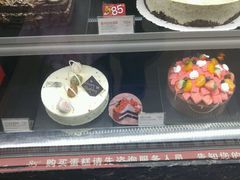 -85度C(生甜甜圈研究工坊·上海局门店)