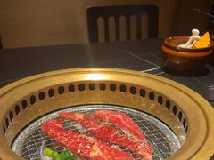 -山川小町·极番烧肉(新地假日广场店)