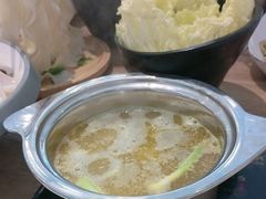 酸萝卜老鸭锅-龙聚德北京烤鸭(沙坪坝华宇A馆店)