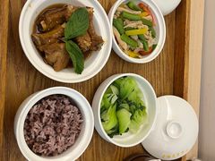 -雪梅月子中心(华侨城店)
