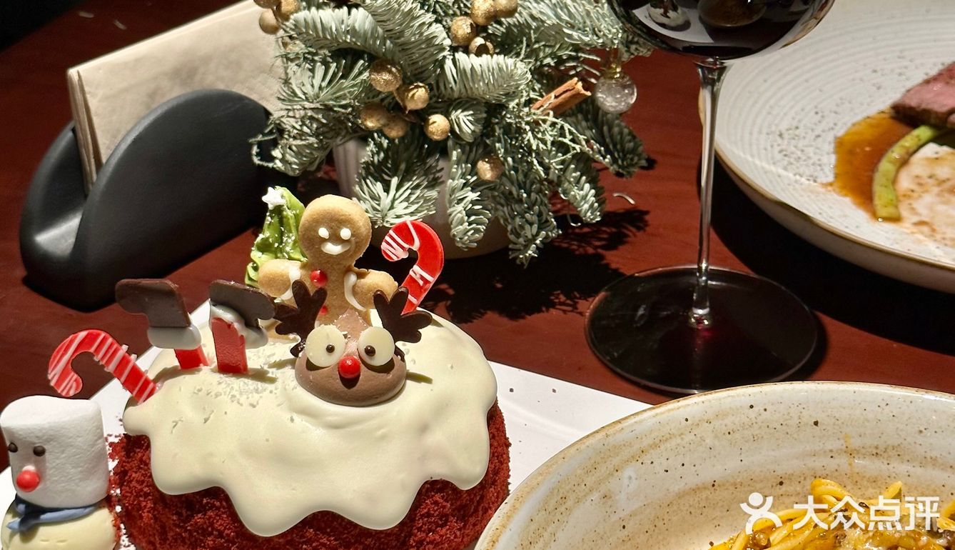 圣诞小蛋糕把气氛拉满了🎄🎅🏻🧁