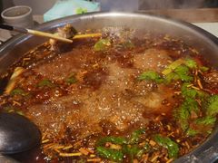 -肖肖酸萝卜鱼火锅(总店)