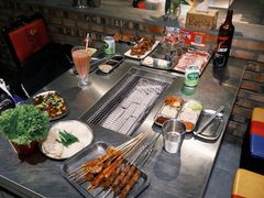 -马路牙子烧烤音乐酒馆(望京店)