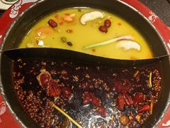 -水巷子·巴掌腰片重庆火锅(巧家店)