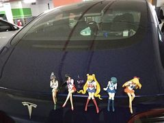 -绿地缤纷城-停车场