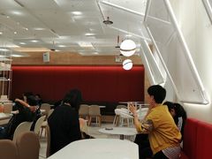 大堂-奈雪的茶(华侨城创意园店)