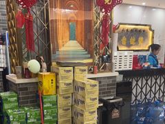 -凤凰路何眼镜香辣蟹(花果园店)