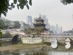 -包整·丝娃娃(一览甲秀楼风景店)