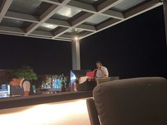 -瑰丽酒店·海吧·天际下午茶·现场DJ·天台酒吧