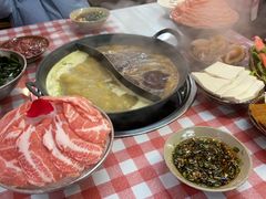 -赵美丽·重庆社区火锅·直营店(火车东站·中豪国际店)