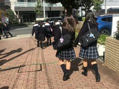 -成都濑川外国语学校
