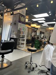 -FRIDAY星期五专业美发沙龙