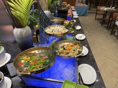 -亚龙湾希尔顿自助餐厅·海鲜·烧烤·沙滩BBQ·现场乐队