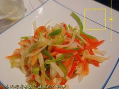 老虎菜-欧提汗·新疆餐厅·清真(银都路店)