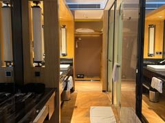 -中山利和希尔顿酒店