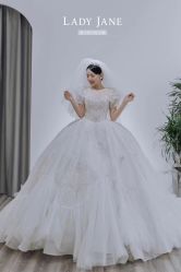 -Lady  Jane高端婚纱礼服馆