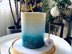 birthday&nbsp;cake-Biteology Artisan Cakes(红庄·国际文化保税创新园店)