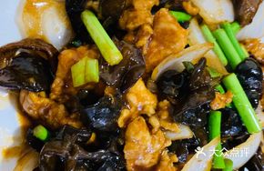 Steamed Mushroom Stir-Fried Pork