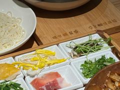 过桥米线-甘思咪哚·云南艺术餐厅(天河广百店)