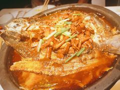 -鸣记脆皮烤鱼·海鲜烤鱼(三八广场店)