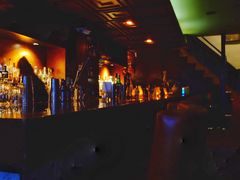-Whisper Bar 