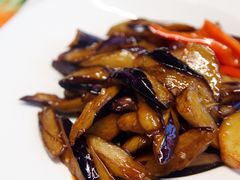 -关东小磨东北菜(上海长风大悦城店)