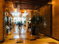 -上海龙之梦万丽酒店