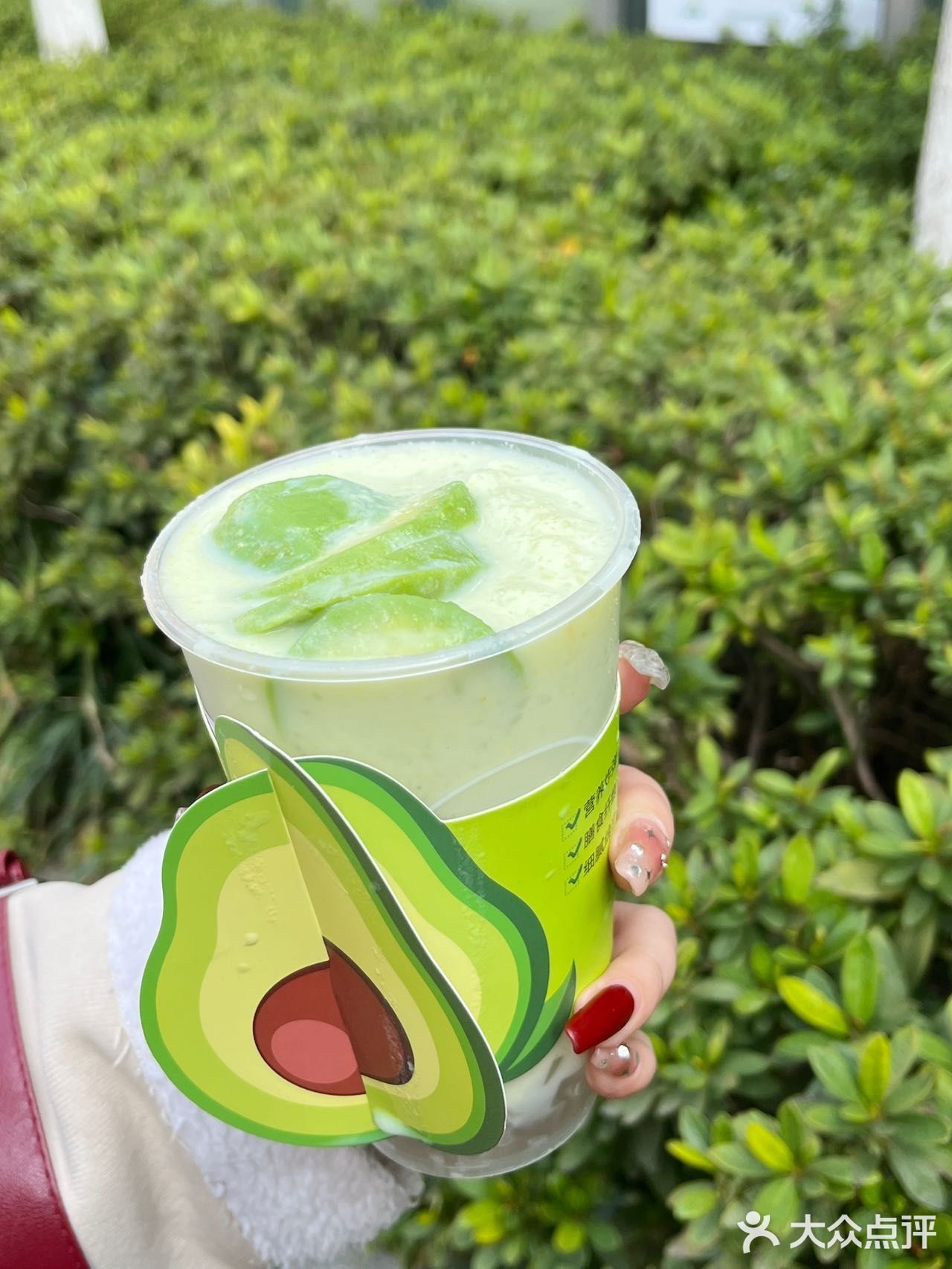 牛油果色的春天太让人期待啦🥑