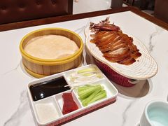 -梅利汴京烤鸭•开封豫菜地标店(东大街店)