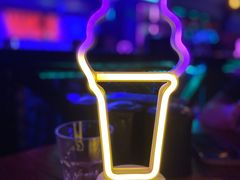 -UP嘻哈酒吧(粉巢店)
