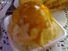 蛋黄酥-丁香西饼屋(桂林路店)