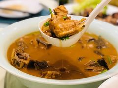 崂山菇炖大公鸡-良友·海鲜青岛菜(五四广场店)