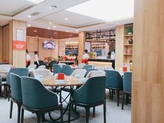 大堂-有红鸡毛店·川菜(建设路店)