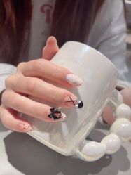 -丽心自助美甲美睫