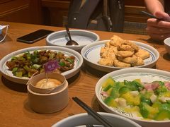 -云海肴·汽锅鸡·云南菜(天山百盛优客店)