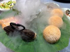 点心拼盘-馋遇江南·精致湖景雅宴(东方之门店)