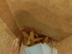 -麦当劳(轻轨曹杨路店)