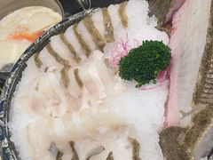 -红鼎豆捞·非遗鲍皇汤火锅(宝丰路店)